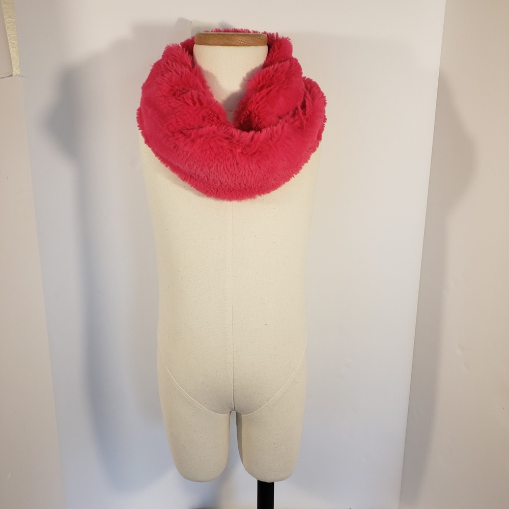 Gymboree Soft Hot Pink Fuzzy Infinity Scarf